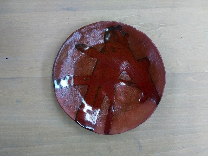 鉄赤の小皿（生徒さんの陶芸作品）